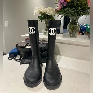 CC RAIN BOOTS SIZE 40 BRAND NEW NEVER WORN